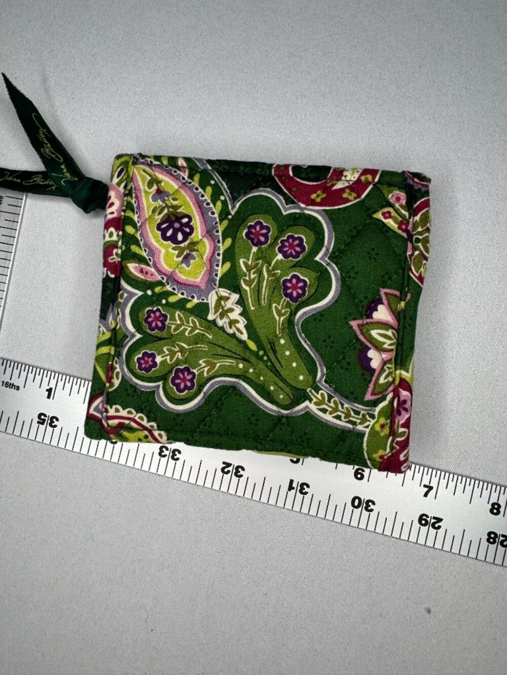 Vera Bradley Chelsea Green Retired Trifold Wallet Quilted ID Card Case Paisley - Picture 4 of 4